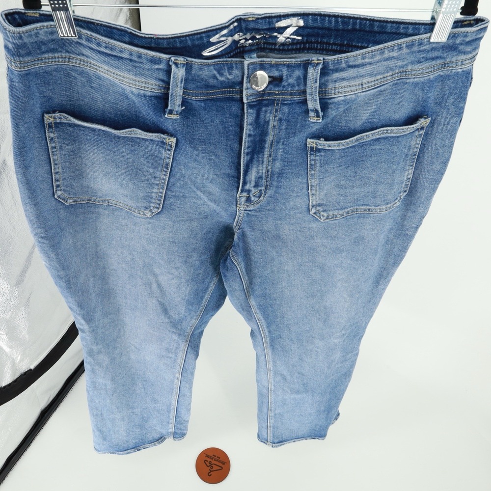 Seven7 Boot Jean With Front Patch Pockets Rhinest… - image 3